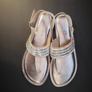 Kelly & Katie Ladies Silvya Flat Thong  Size 8.5 Bling Sandals